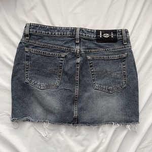 vintage lei distressed denim skirt